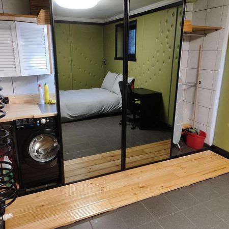 Studio 5 Warszawa Rum bild